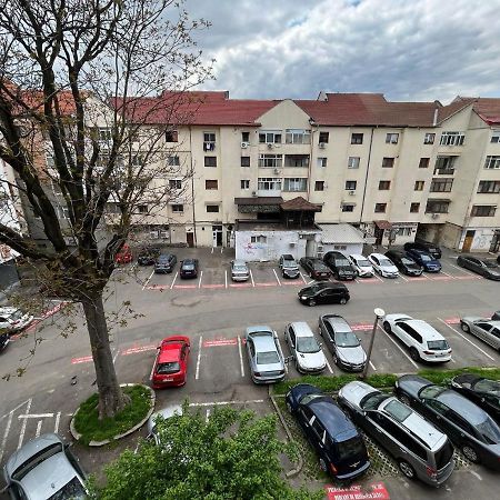 Апартаменти Apartament Victoria Тиргу-Жіу Екстер'єр фото