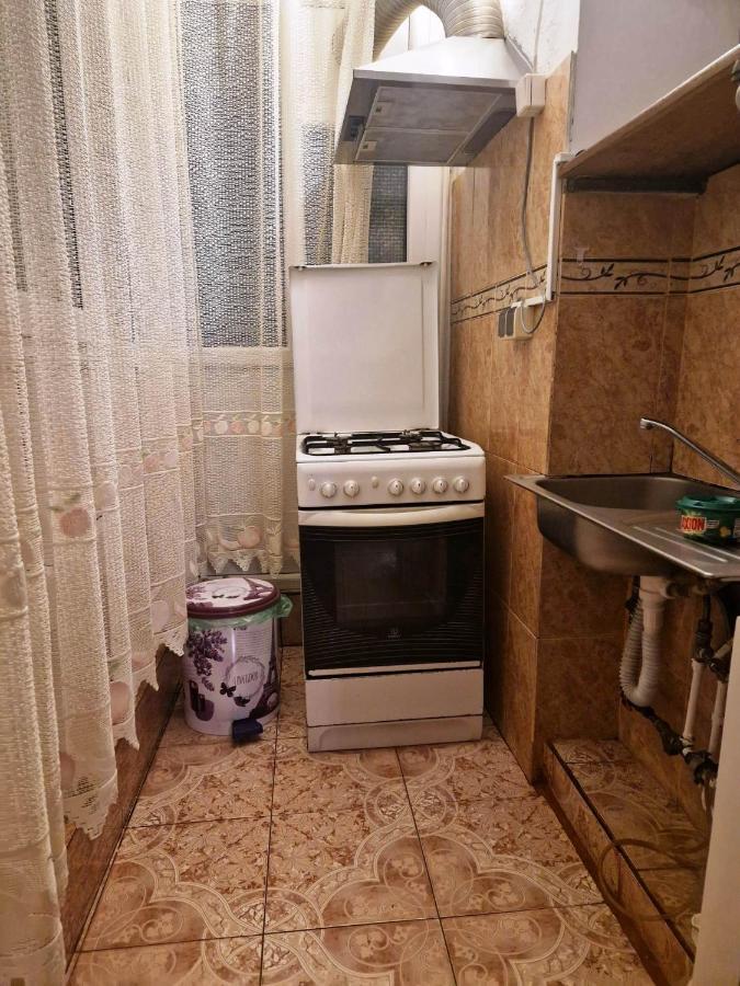 Апартаменти Apartament Victoria Тиргу-Жіу Екстер'єр фото